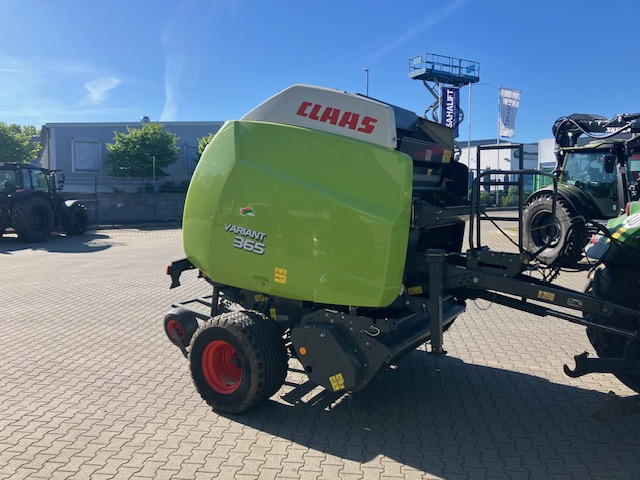 Claas Variant 365 - Техніка для сінозаготівлі: фото 5 Claas Variant 365 - Техніка для сінозаготівлі: фото 5