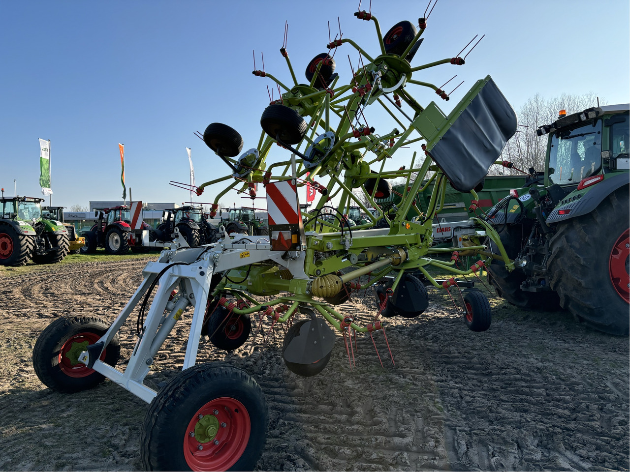 Claas Volto 1300 Wender - Сіноворушилка: фото 3 Claas Volto 1300 Wender - Сіноворушилка: фото 3