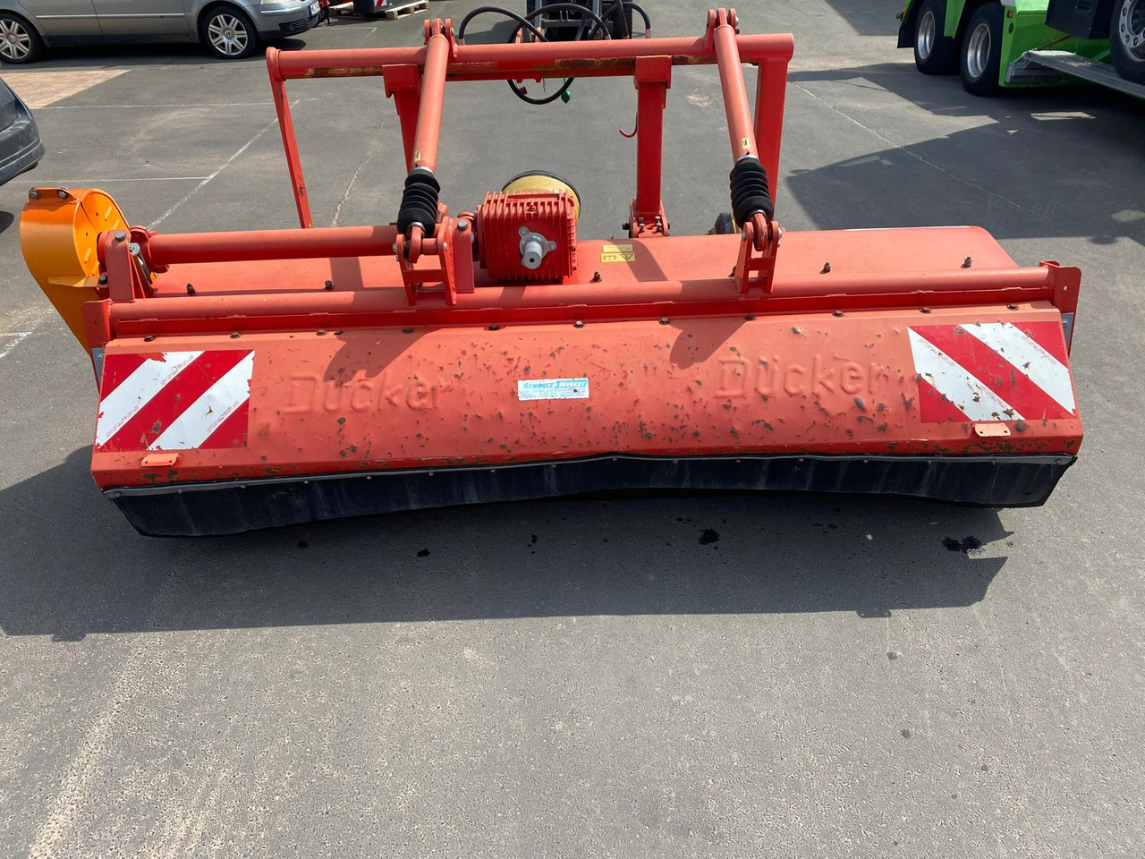 Dücker Unimäher UM 27 HV - Косарка-подрібнювач: фото 1 Dücker Unimäher UM 27 HV - Косарка-подрібнювач: фото 1