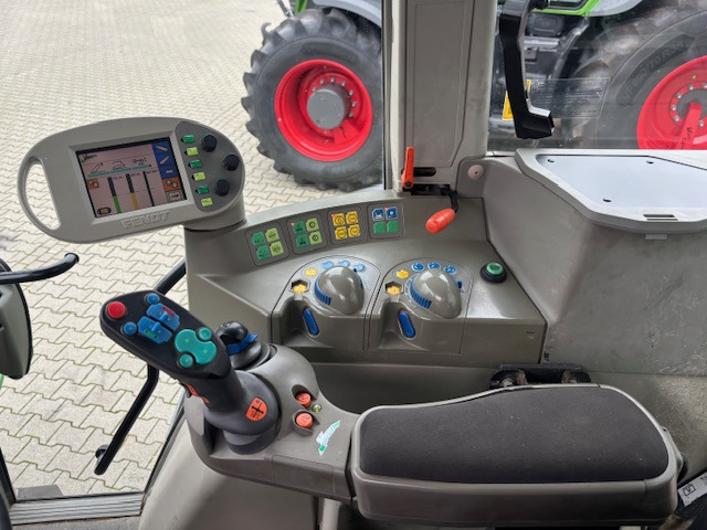 Fendt 714 Vario - Трактор: фото 3 Fendt 714 Vario - Трактор: фото 3