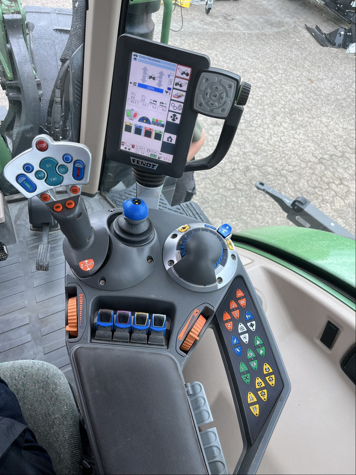 Fendt 716 Vario S4 - Трактор: фото 2 Fendt 716 Vario S4 - Трактор: фото 2