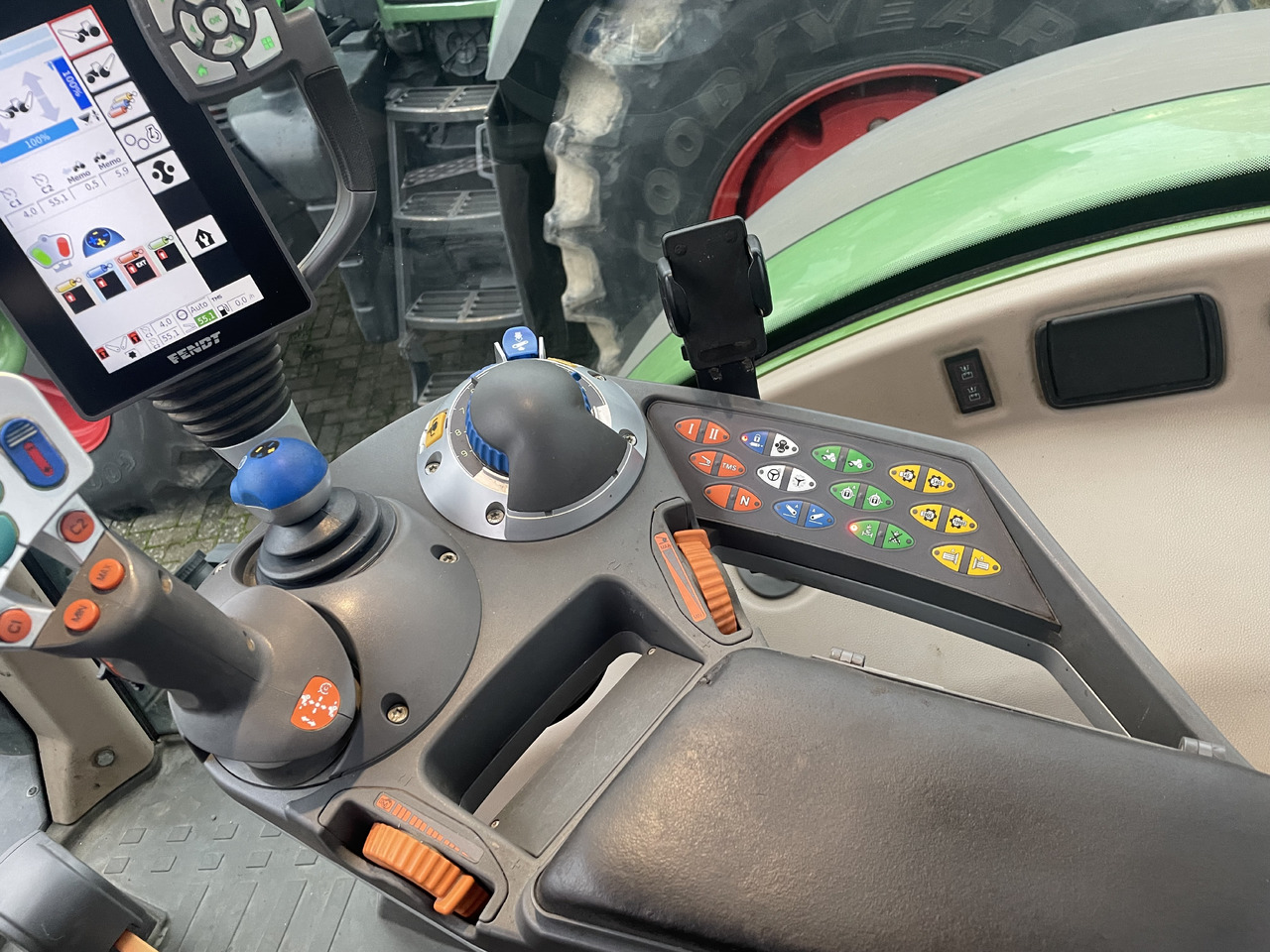 Fendt 718 Power Plus - Трактор: фото 3 Fendt 718 Power Plus - Трактор: фото 3