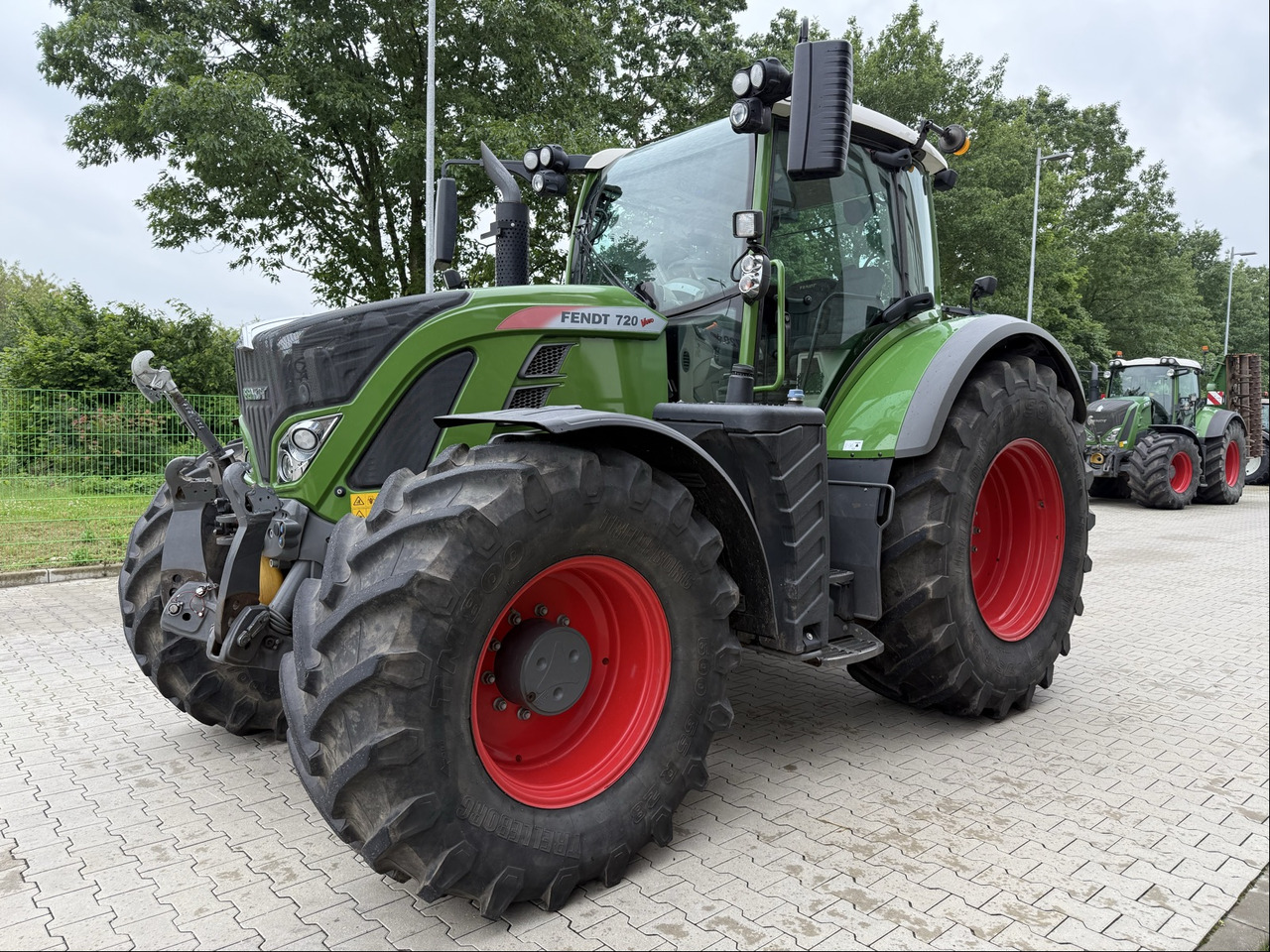 Fendt 720 Vario S4 ProfiPlus FZW RTK - Трактор: фото 5 Fendt 720 Vario S4 ProfiPlus FZW RTK - Трактор: фото 5