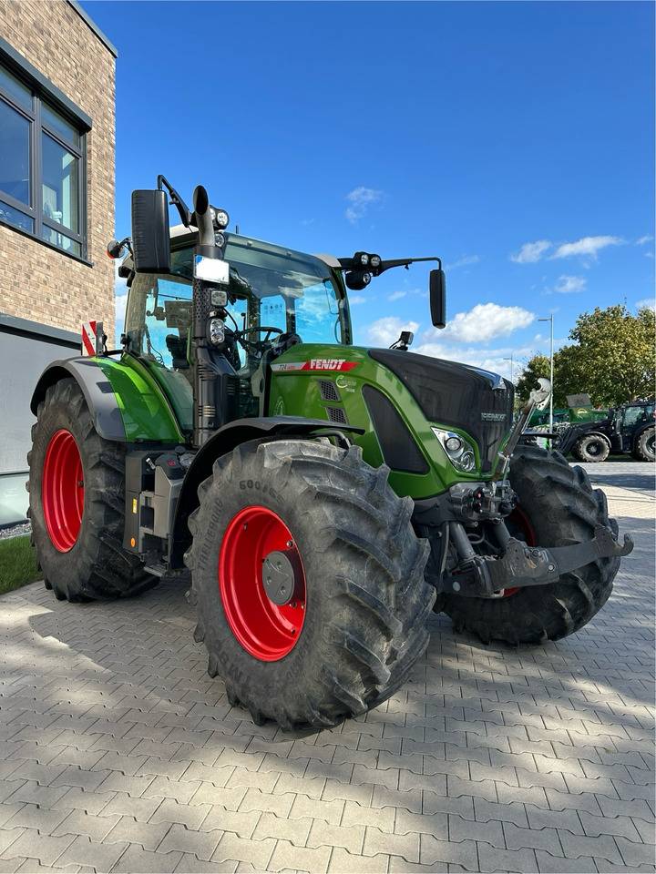 Fendt 724 Gen6 Profi Plus - Трактор: фото 5 Fendt 724 Gen6 Profi Plus - Трактор: фото 5