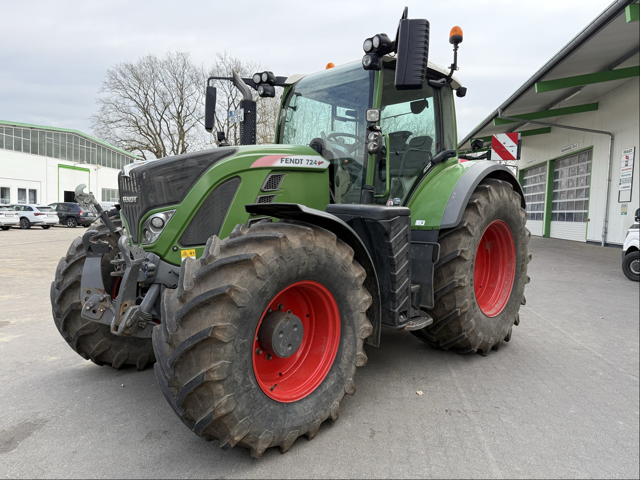 Fendt 724 Vario S4 - Трактор: фото 1 Fendt 724 Vario S4 - Трактор: фото 1