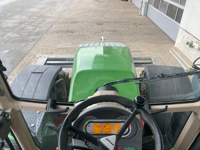 Fendt 724 Vario S4 Profi - Трактор: фото 3 Fendt 724 Vario S4 Profi - Трактор: фото 3