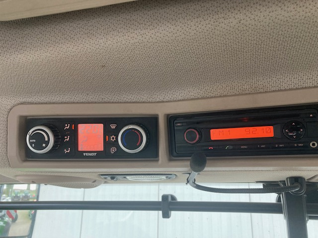 Fendt 724 Vario S4 Profi - Трактор: фото 4 Fendt 724 Vario S4 Profi - Трактор: фото 4