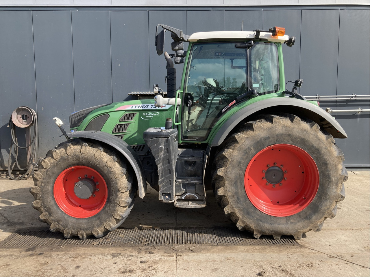 Fendt 724 Vario SCR - Трактор: фото 1 Fendt 724 Vario SCR - Трактор: фото 1