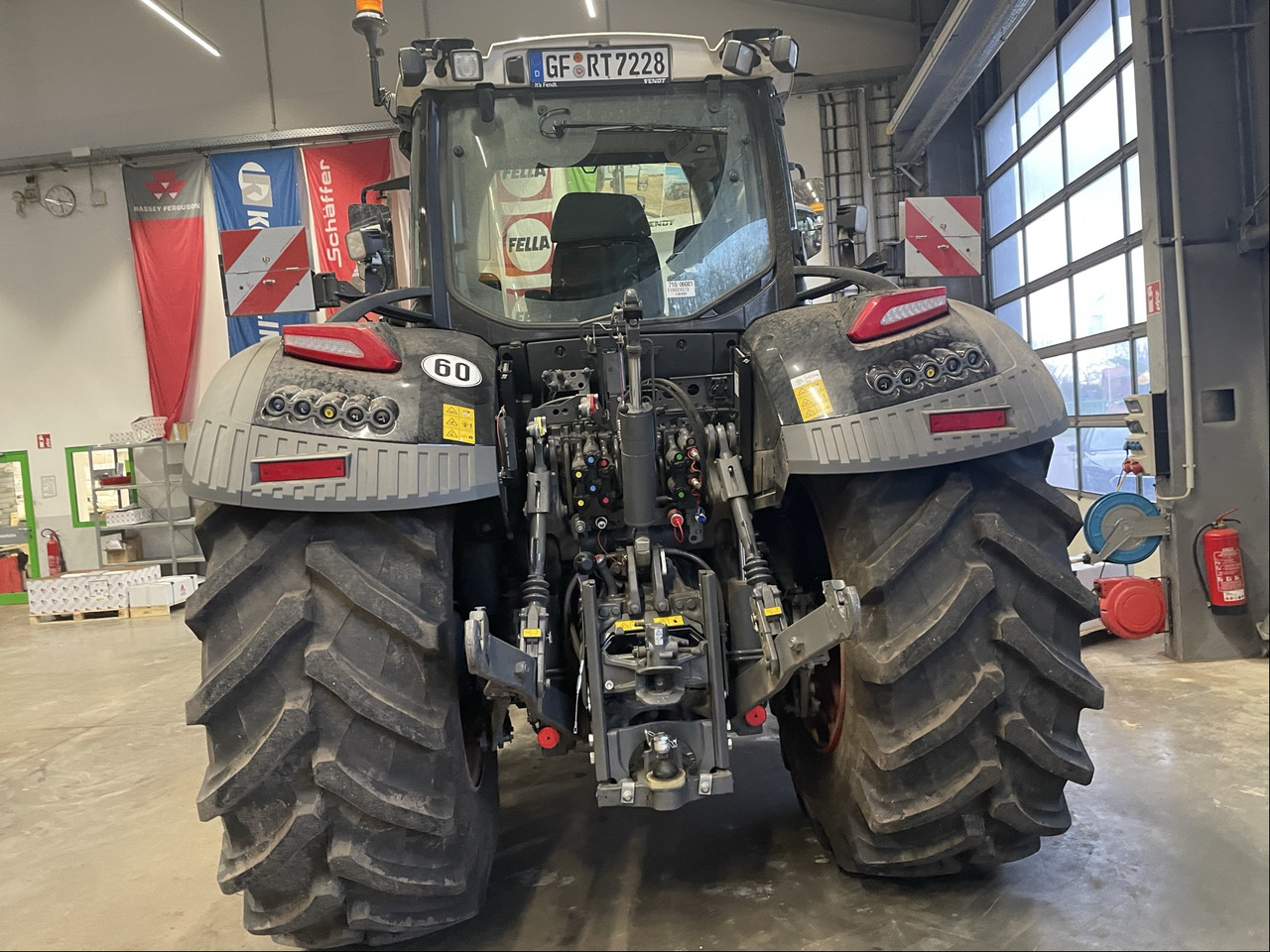 Fendt 728 Vario Gen7 Profi Setting1 - Трактор: фото 5 Fendt 728 Vario Gen7 Profi Setting1 - Трактор: фото 5