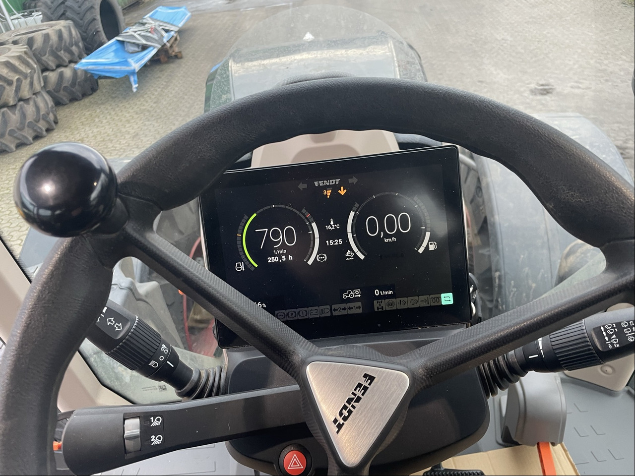 Fendt 728 Vario Gen7 Profi Setting1 - Трактор: фото 3 Fendt 728 Vario Gen7 Profi Setting1 - Трактор: фото 3
