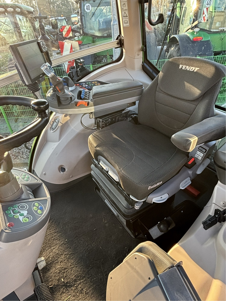 Fendt 826 Vario S4 ProfiPlus - Трактор: фото 4 Fendt 826 Vario S4 ProfiPlus - Трактор: фото 4
