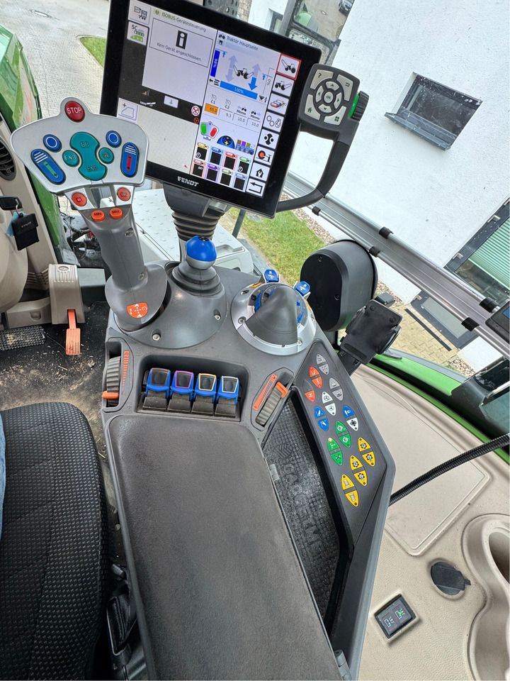 Fendt 933 Vario Gen6 Profi Plus - Трактор: фото 2 Fendt 933 Vario Gen6 Profi Plus - Трактор: фото 2