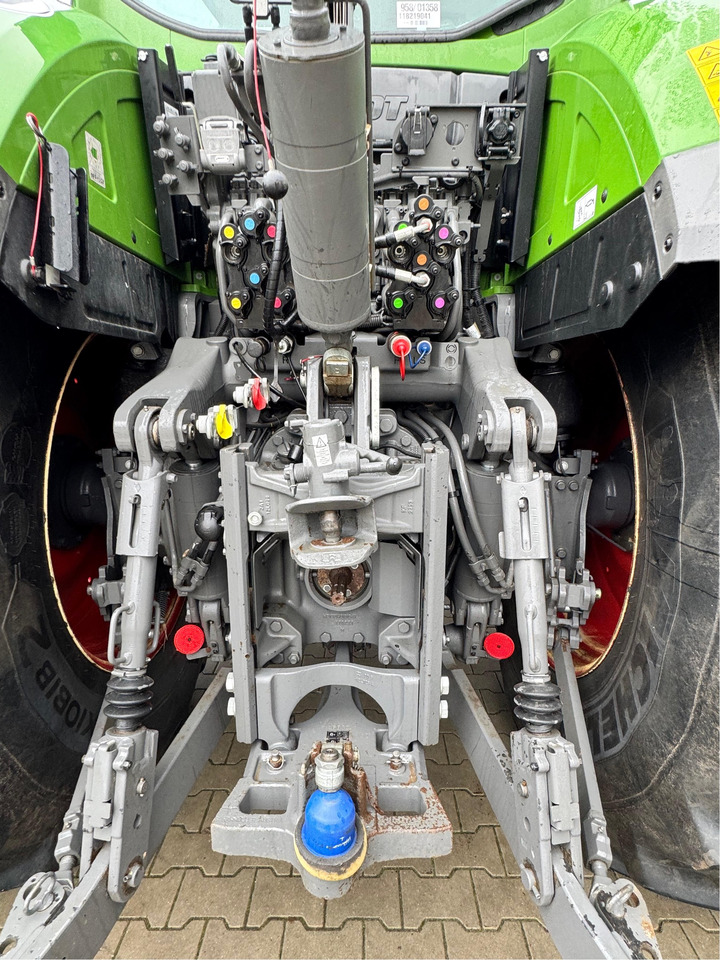 Fendt 933 Vario Gen6 Profi Plus - Трактор: фото 4 Fendt 933 Vario Gen6 Profi Plus - Трактор: фото 4