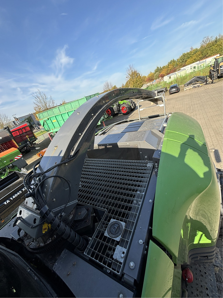 Fendt Feldhäcksler Katana 65 S4 - Комбайн: фото 5 Fendt Feldhäcksler Katana 65 S4 - Комбайн: фото 5