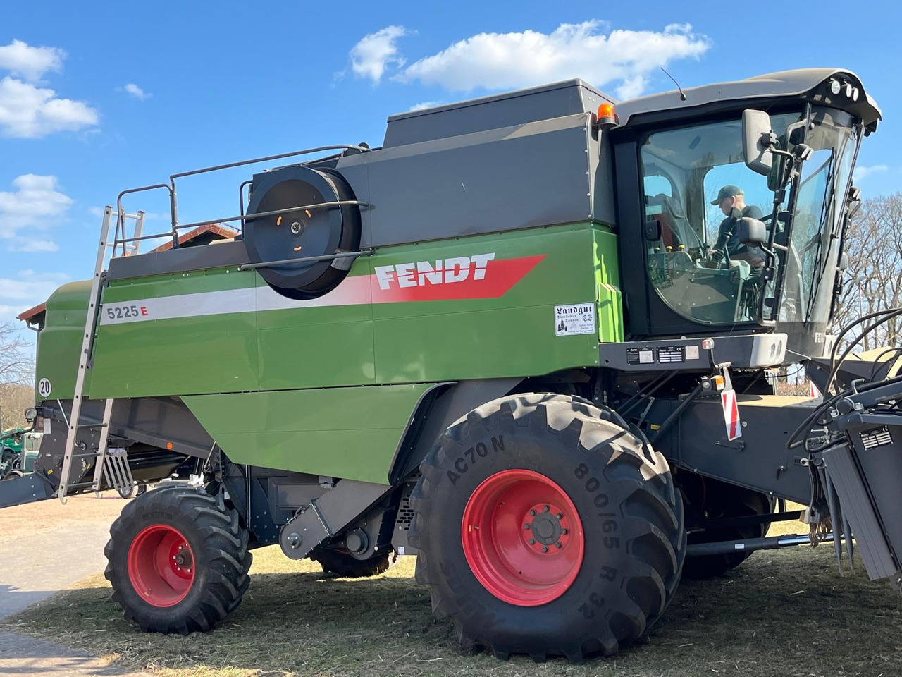 Fendt Mähdrescher 5225 E - Зернозбиральний комбайн: фото 5 Fendt Mähdrescher 5225 E - Зернозбиральний комбайн: фото 5