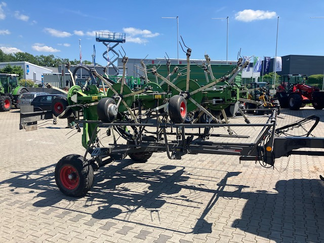 Fendt Twister 13010 T - Сіноворушилка: фото 1 Fendt Twister 13010 T - Сіноворушилка: фото 1