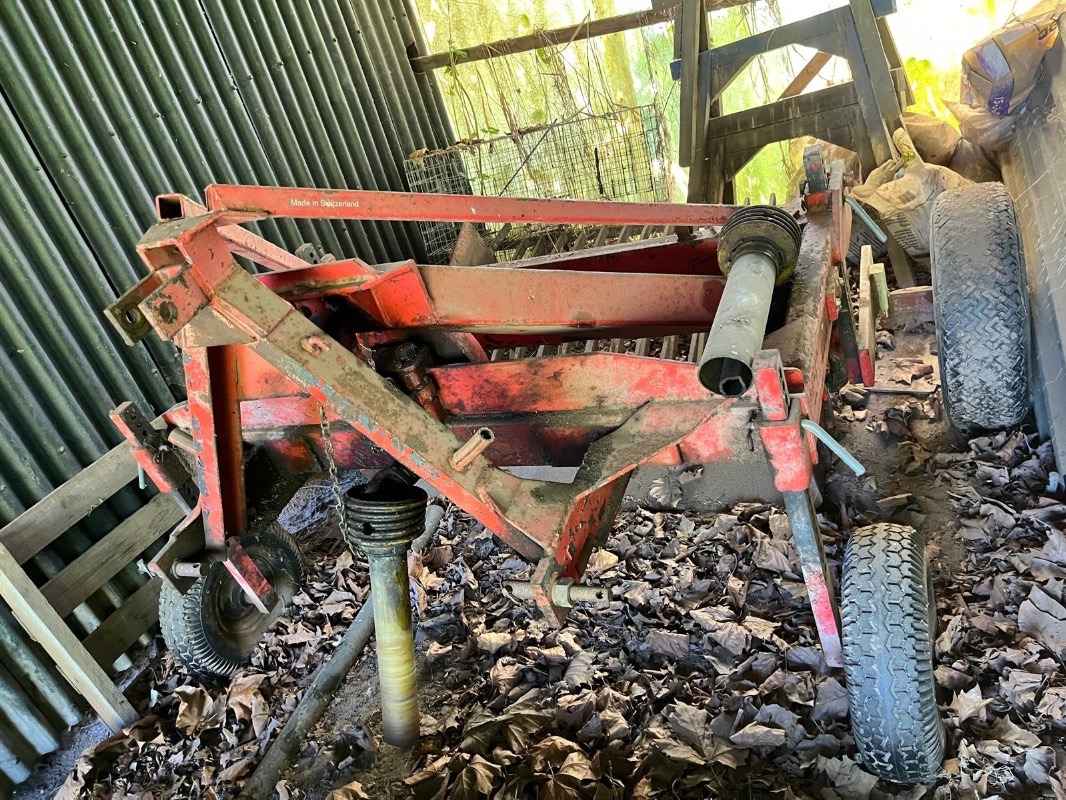 Fobro 1000 - Картоплезбиральний комбайн: фото 1 Fobro 1000 - Картоплезбиральний комбайн: фото 1