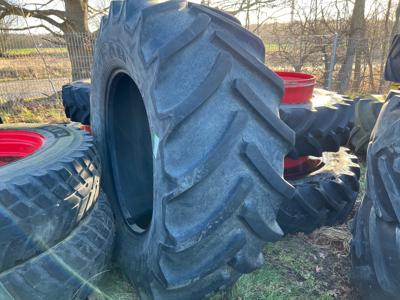 Goodyear 1x Reifen 710/70 R42 - Шини і диски: фото 4 Goodyear 1x Reifen 710/70 R42 - Шини і диски: фото 4