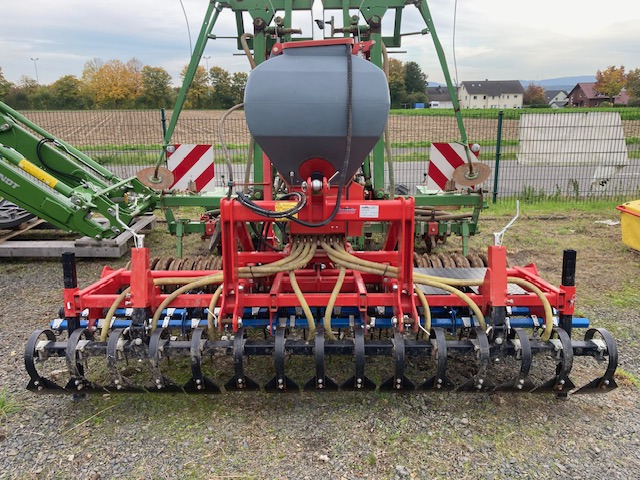 Hatzenbichler Striegel 3m - Сіноворушилка: фото 1 Hatzenbichler Striegel 3m - Сіноворушилка: фото 1