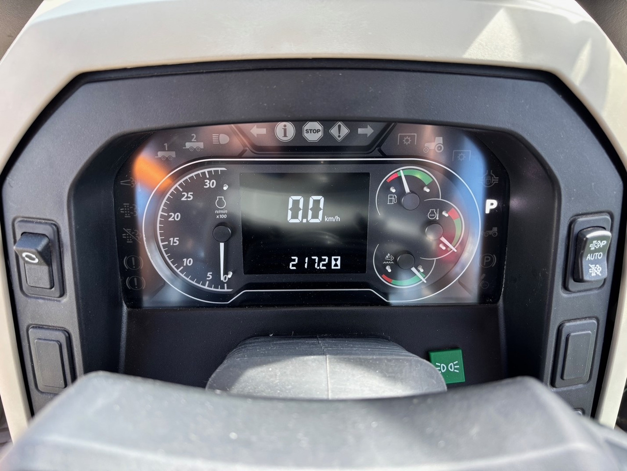 John Deere 5090 M - Трактор: фото 2 John Deere 5090 M - Трактор: фото 2