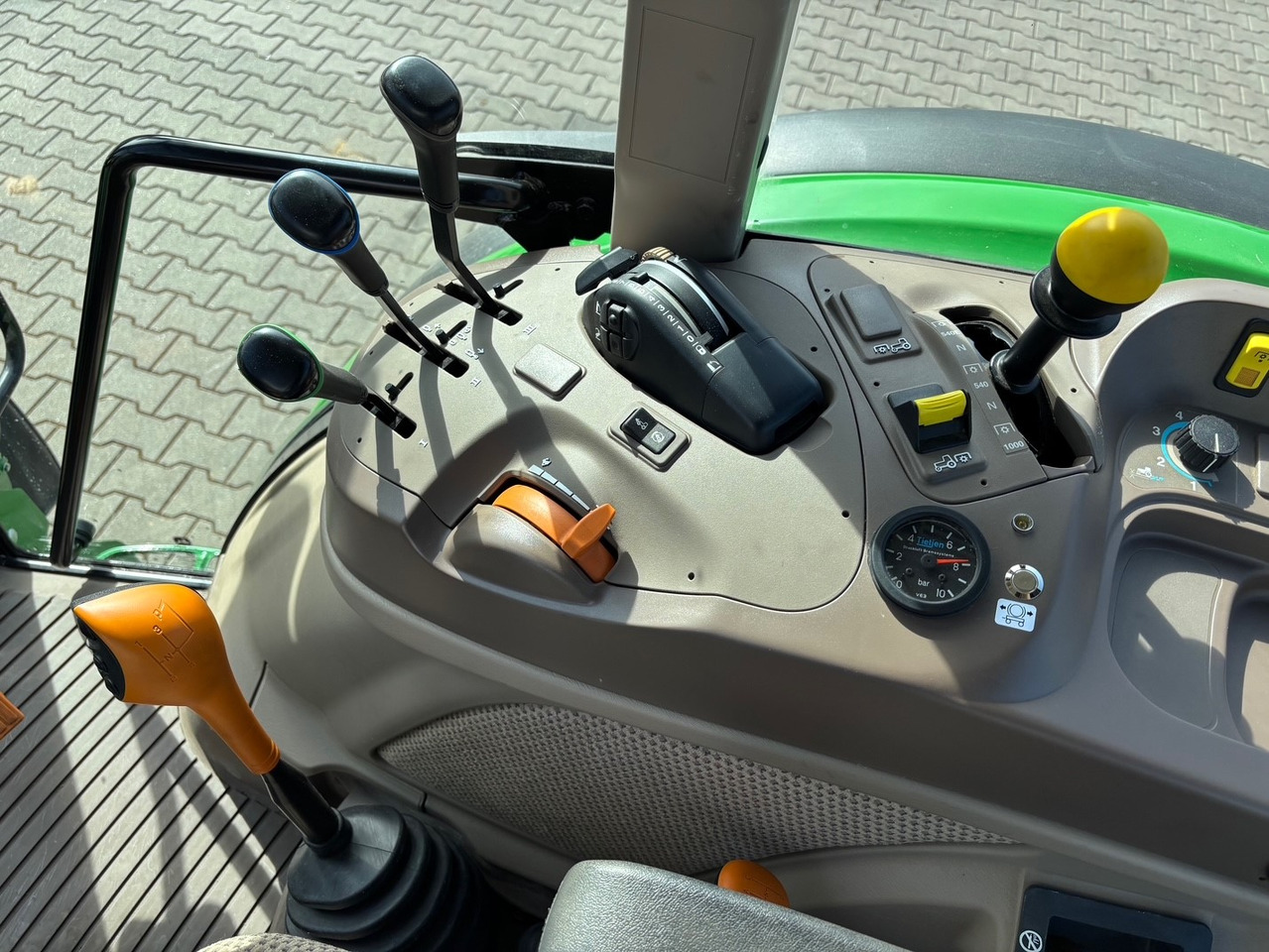 John Deere 5090 M - Трактор: фото 3 John Deere 5090 M - Трактор: фото 3