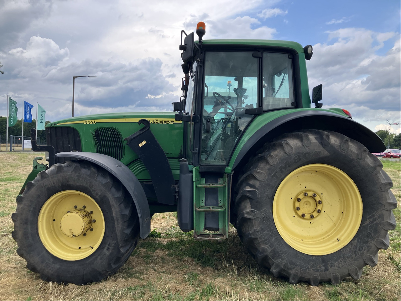 John Deere 6920 Auto Quad - Трактор: фото 1 John Deere 6920 Auto Quad - Трактор: фото 1