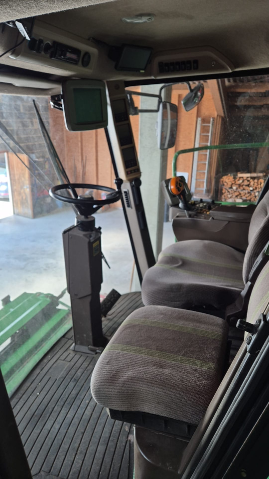 John Deere T660 i Hillmaster - Зернозбиральний комбайн: фото 2 John Deere T660 i Hillmaster - Зернозбиральний комбайн: фото 2