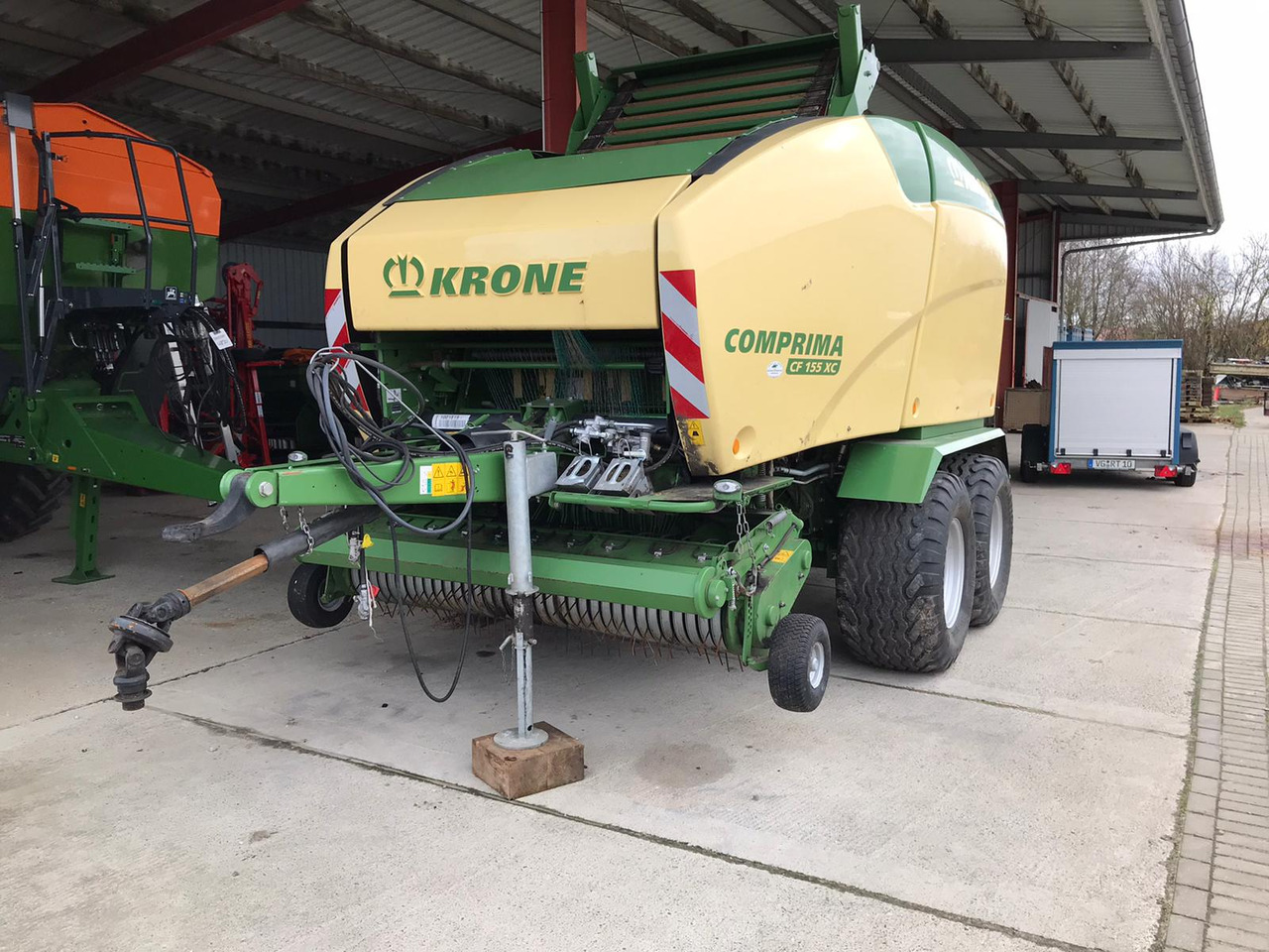 Krone Comprima CF 155 XC - Техніка для сінозаготівлі: фото 1 Krone Comprima CF 155 XC - Техніка для сінозаготівлі: фото 1