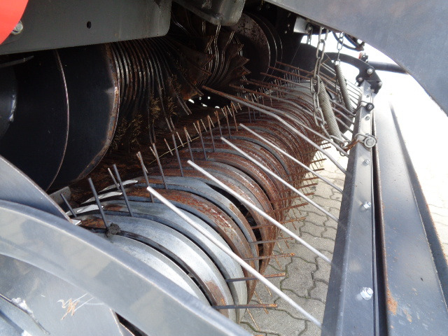 Kuhn VBP 3195 OC23 Press-Wickelkomb - Техніка для сінозаготівлі: фото 4 Kuhn VBP 3195 OC23 Press-Wickelkomb - Техніка для сінозаготівлі: фото 4