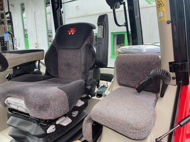 Massey Ferguson 7716 Dyna-6 - Трактор: фото 5 Massey Ferguson 7716 Dyna-6 - Трактор: фото 5