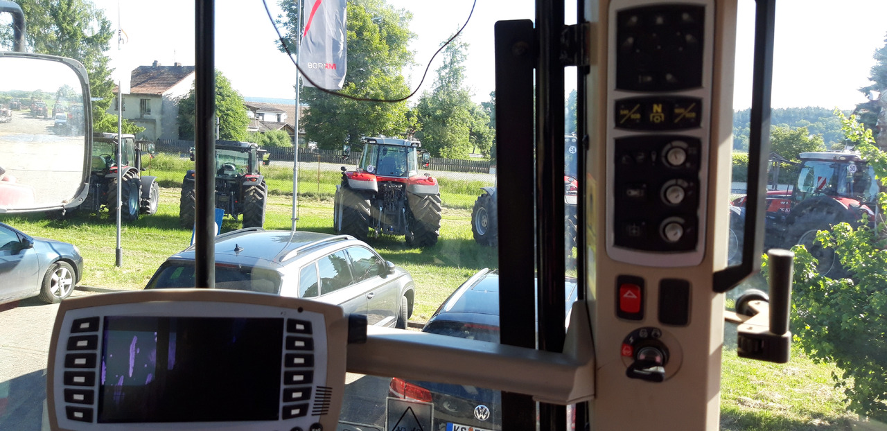 Massey Ferguson 7726 Dyna-6 Efficient - Трактор: фото 5 Massey Ferguson 7726 Dyna-6 Efficient - Трактор: фото 5