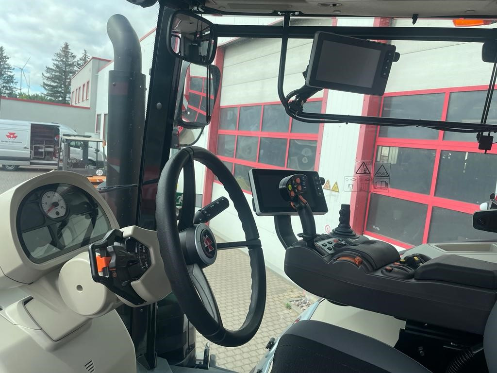 Massey Ferguson 8732 Dyna-VT EXCLUSIVE - Трактор: фото 2 Massey Ferguson 8732 Dyna-VT EXCLUSIVE - Трактор: фото 2