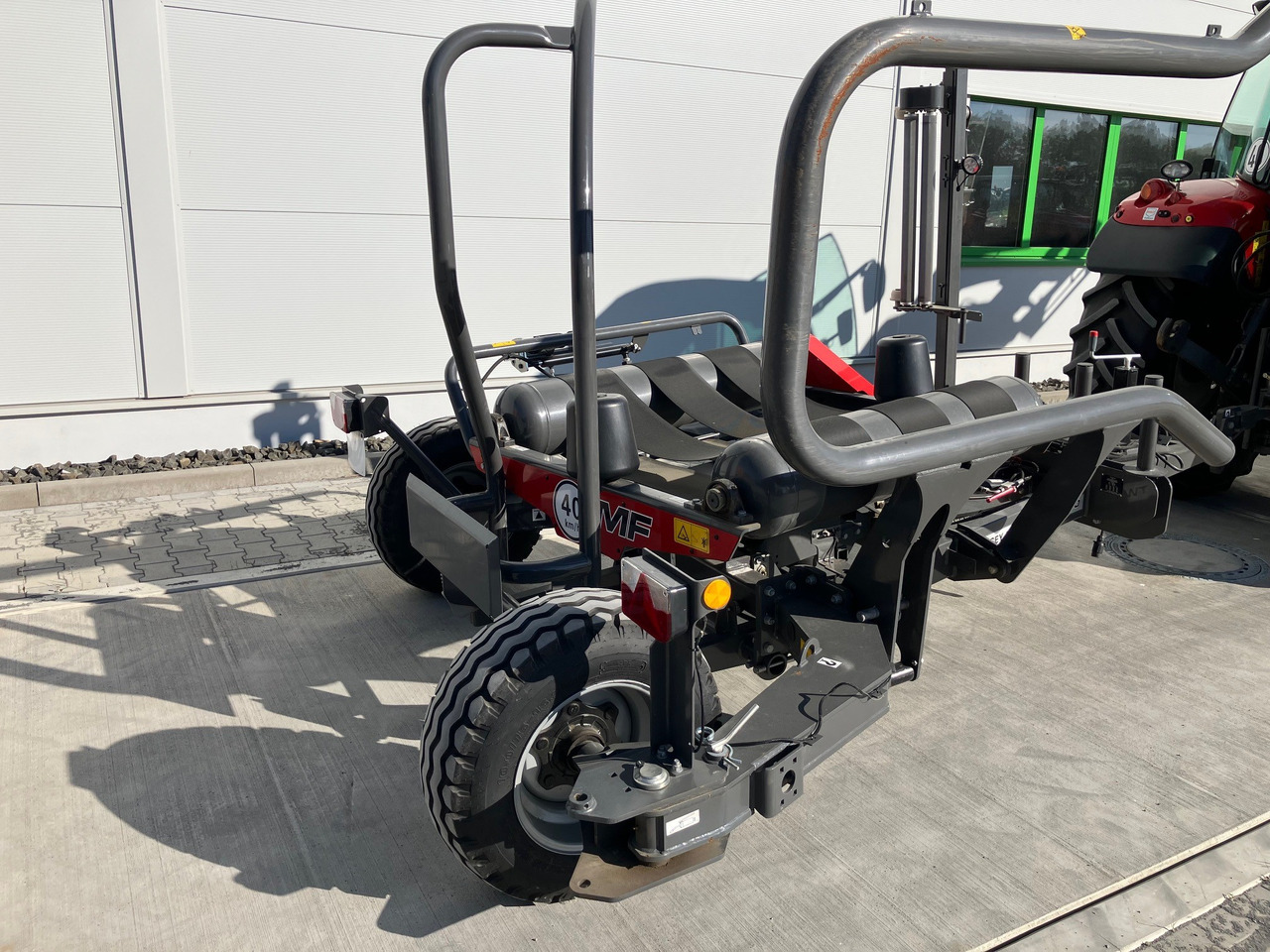 Massey Ferguson TW 130 - Техніка для сінозаготівлі: фото 2 Massey Ferguson TW 130 - Техніка для сінозаготівлі: фото 2