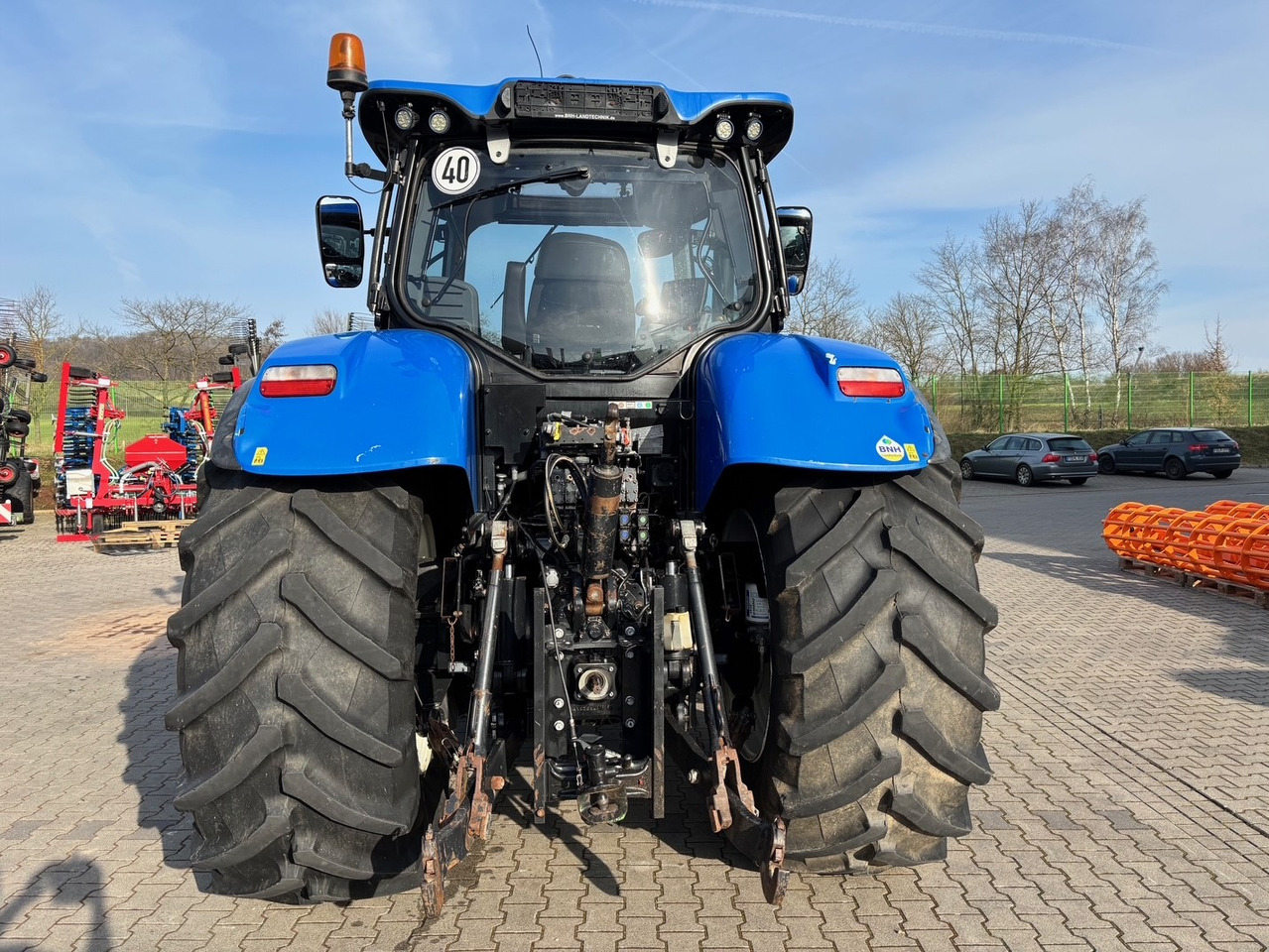Трактор New Holland T 7.270 AC: фото 7 Трактор New Holland T 7.270 AC: фото 7