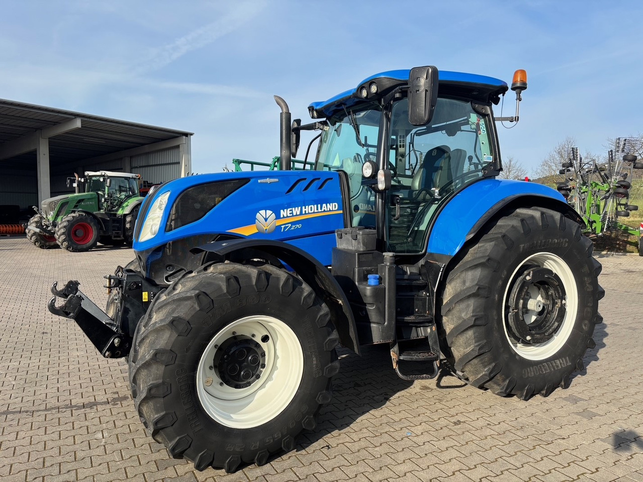 Трактор New Holland T 7.270 AC: фото 10 Трактор New Holland T 7.270 AC: фото 10