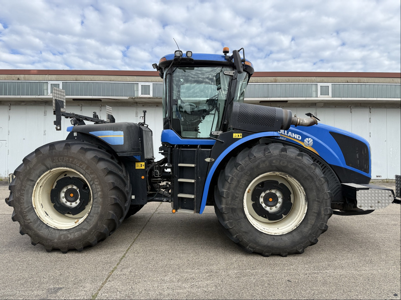 New Holland T9.560 - Трактор: фото 5 New Holland T9.560 - Трактор: фото 5