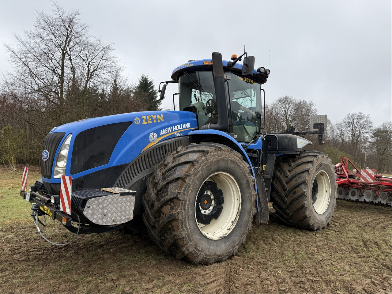 New Holland T9.560 - Трактор: фото 1 New Holland T9.560 - Трактор: фото 1