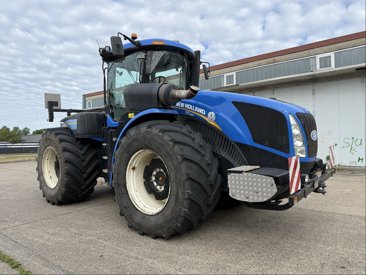 New Holland T9.560 - Трактор: фото 1 New Holland T9.560 - Трактор: фото 1
