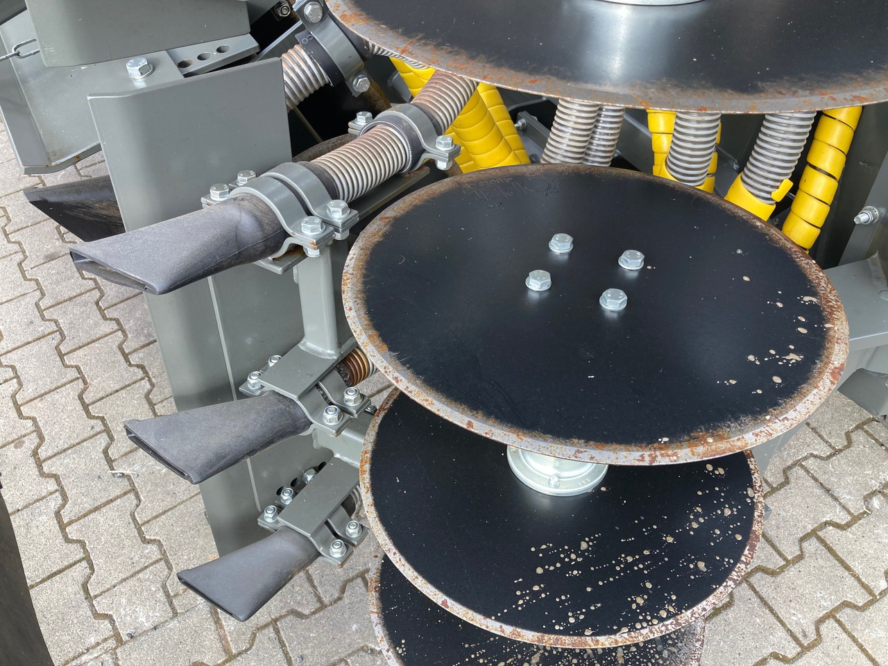 Pel-Tuote Gülle Schlitzgerät 8m - Обприскувач: фото 5 Pel-Tuote Gülle Schlitzgerät 8m - Обприскувач: фото 5