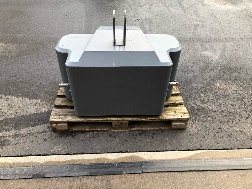 Suer 1.050kg SM Schwerbetongewich - Трактор: фото 3 Suer 1.050kg SM Schwerbetongewich - Трактор: фото 3