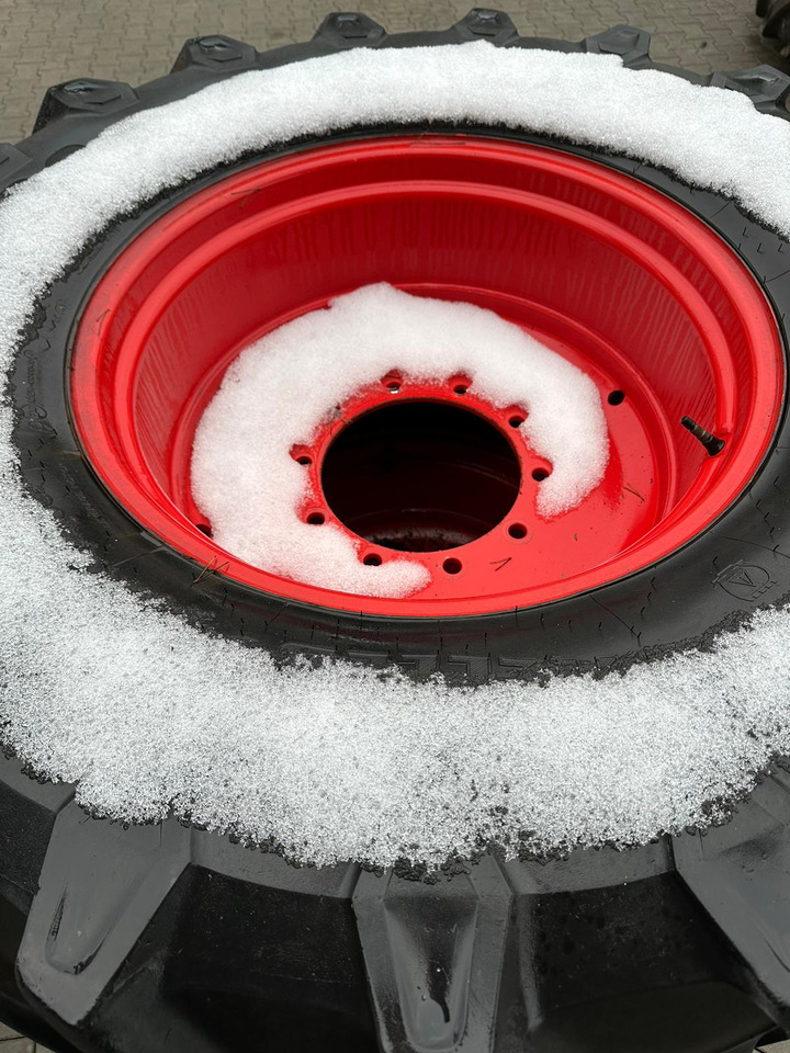 Trelleborg 600/65R28 710/70R38 - Шини і диски: фото 2 Trelleborg 600/65R28 710/70R38 - Шини і диски: фото 2