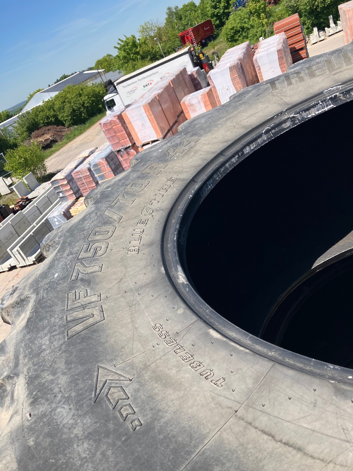 Trelleborg 750/70R44 650/60R38 - Шини і диски: фото 2 Trelleborg 750/70R44 650/60R38 - Шини і диски: фото 2