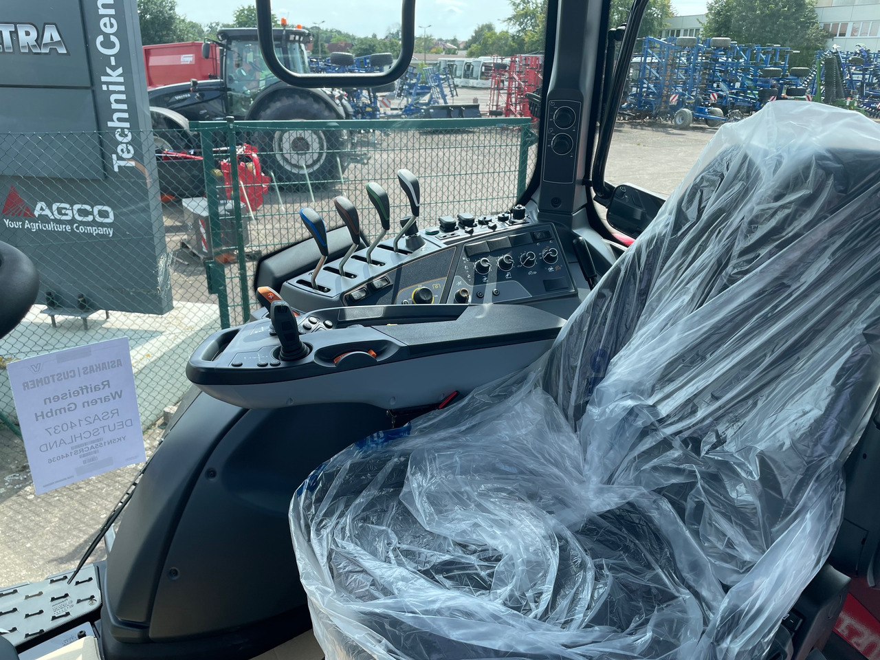 Valtra N155 EA 2B1 - Трактор: фото 2 Valtra N155 EA 2B1 - Трактор: фото 2