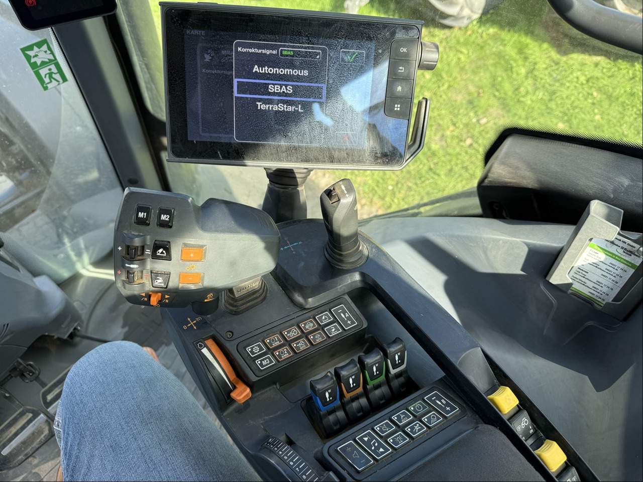 Valtra T 235 Direct - Трактор: фото 3 Valtra T 235 Direct - Трактор: фото 3