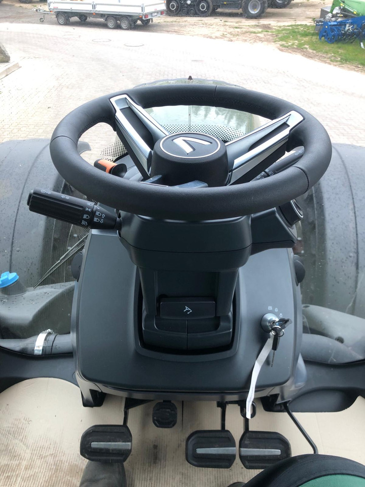 Valtra T175EA - Трактор: фото 3 Valtra T175EA - Трактор: фото 3