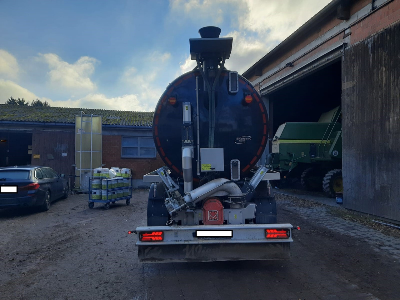 Wienhoff Drei-Achs Tanksattelauflieger - Техніка для внесення добрив: фото 3 Wienhoff Drei-Achs Tanksattelauflieger - Техніка для внесення добрив: фото 3