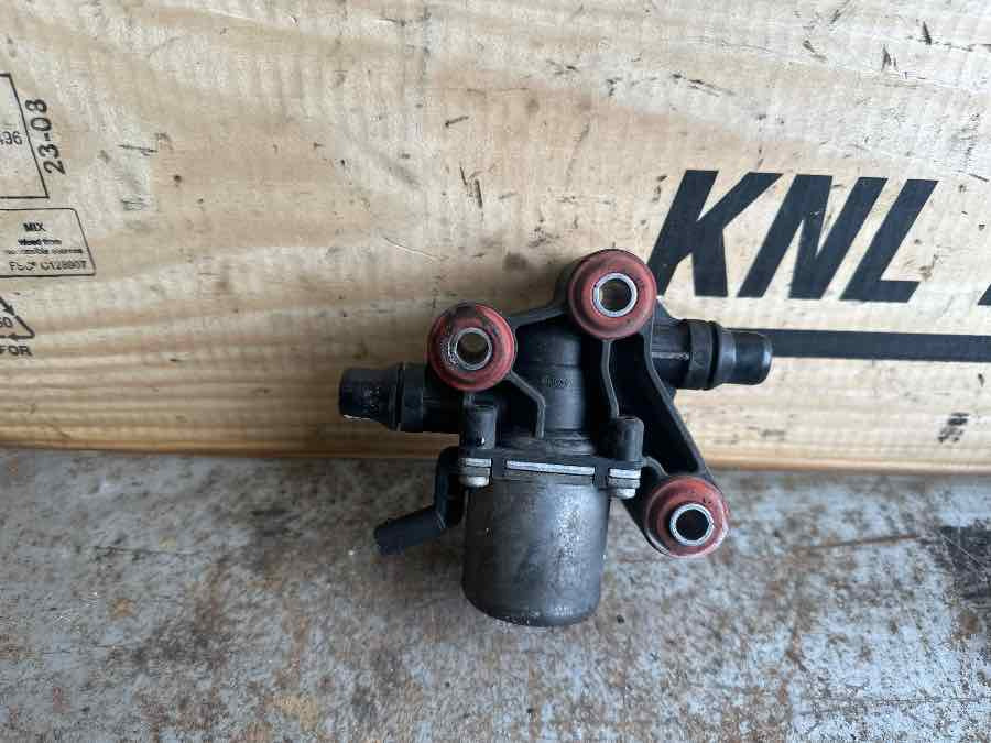 MAN ADBLUE VALVE 81.15407-6199 - Паливна система в категорії Вантажівки: фото 1 MAN ADBLUE VALVE 81.15407-6199 - Паливна система в категорії Вантажівки: фото 1