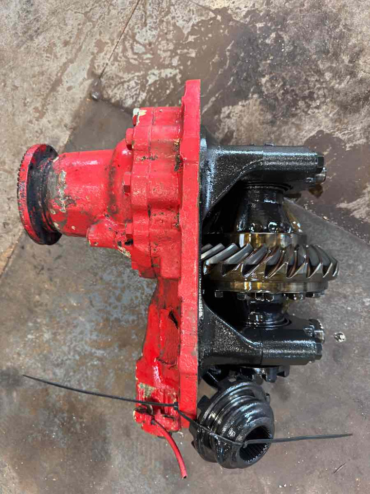 MAN DIFF H9-1380 - 3.947 // 81.35100-6435 - Диференціал в категорії Вантажівки: фото 2 MAN DIFF H9-1380 - 3.947 // 81.35100-6435 - Диференціал в категорії Вантажівки: фото 2