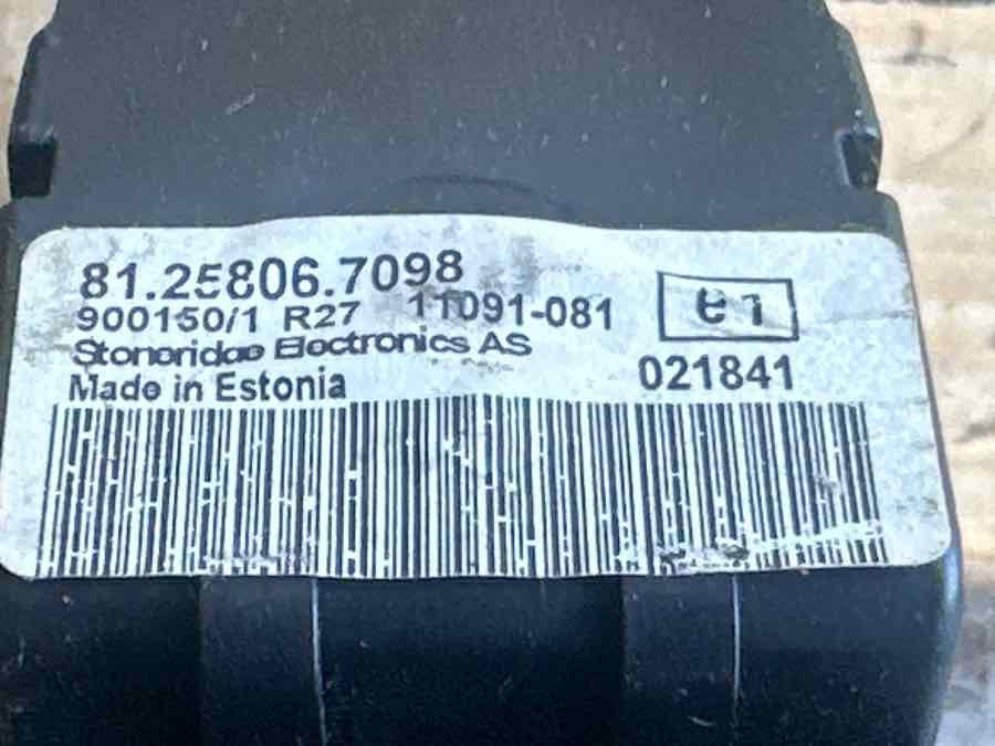 MAN DOOR MODULE 81.25806-7098 - Електрична система в категорії Вантажівки: фото 3 MAN DOOR MODULE 81.25806-7098 - Електрична система в категорії Вантажівки: фото 3