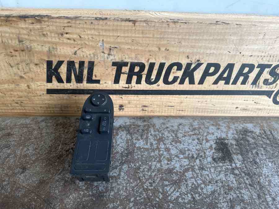 MAN DOOR MODULE 81.25806-7102 - Електрична система в категорії Вантажівки: фото 1 MAN DOOR MODULE 81.25806-7102 - Електрична система в категорії Вантажівки: фото 1